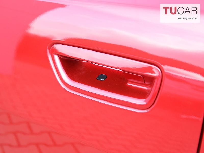 Dodge Charger 2dv. Scat Pack 3,0 V6 AWD - fotka 39 z 44