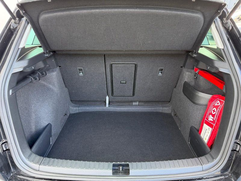 Škoda Karoq (2022) 1.5 TSI 110kW Style - fotka 34 z 35