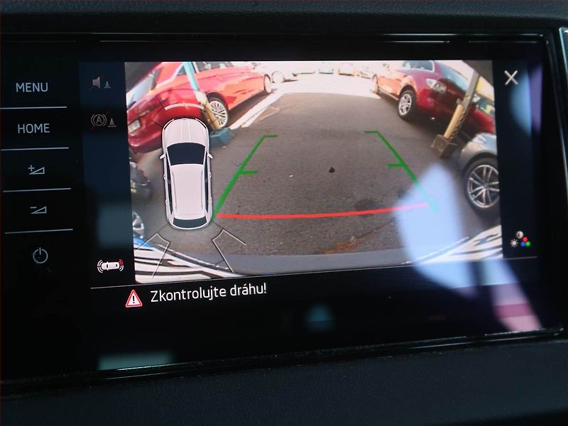 Škoda Karoq (2018) 2.0 TDI - fotka 17 z 19