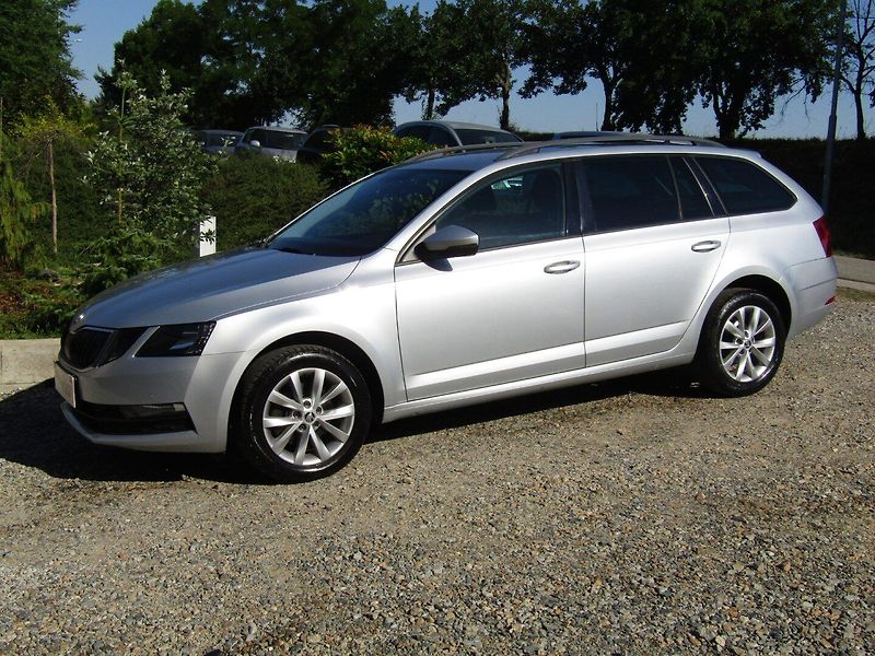 Škoda Octavia (2018) 1.0 TSI 85kW TOP QUALITY - fotka 10 z 39