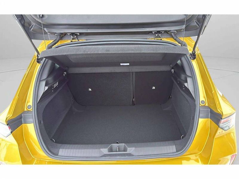 Opel Astra Edition HB 1.2 TURBO (96kW/130 - fotka 15 z 23