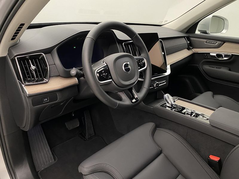 Volvo XC90 B5 AWD BRIGHT PLUS AUT CZ 7m - fotka 4 z 60