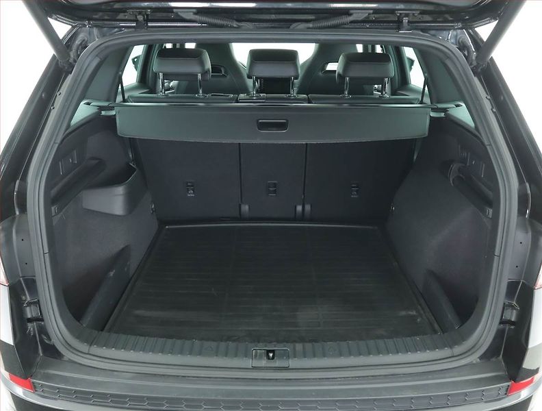 Škoda Kodiaq (2021) Sportline 1.5 TSI - fotka 14 z 18