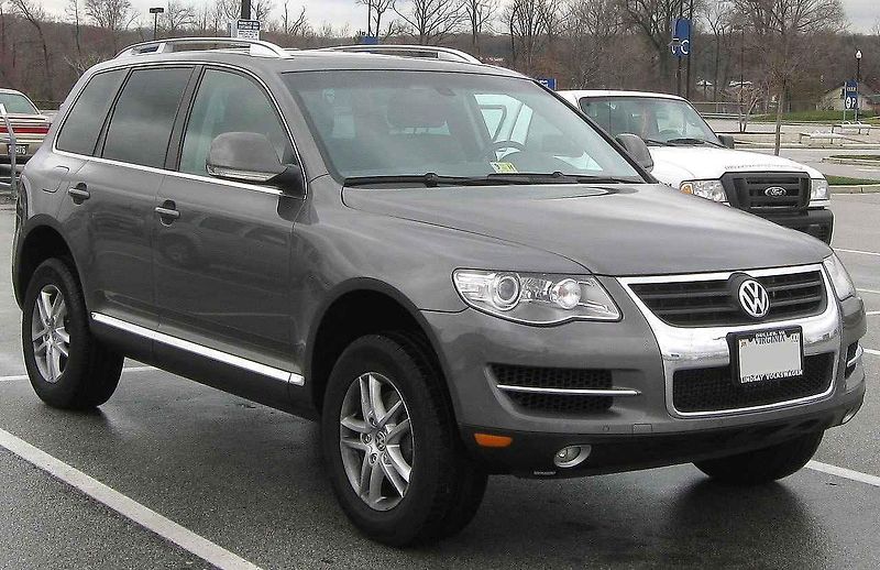 Volkswagen Golf Variant.