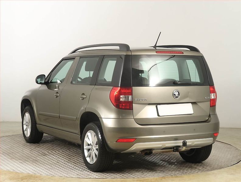Škoda Yeti (2015) Ambition Plus 1.2 TSI - fotka 4 z 17
