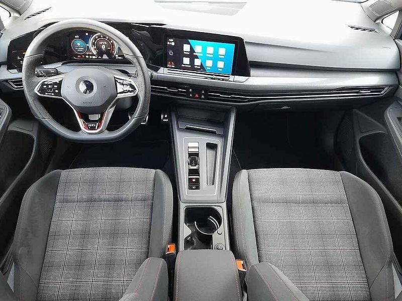 Volkswagen Golf GTI.