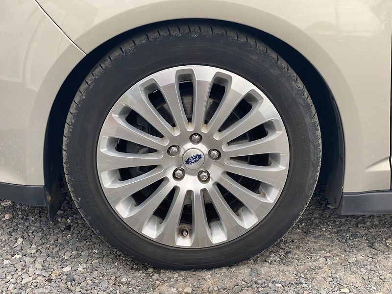 Ford Grand C-MAX 1.5 EcoBoost, ČR, 7 míst - fotka 10 z 14