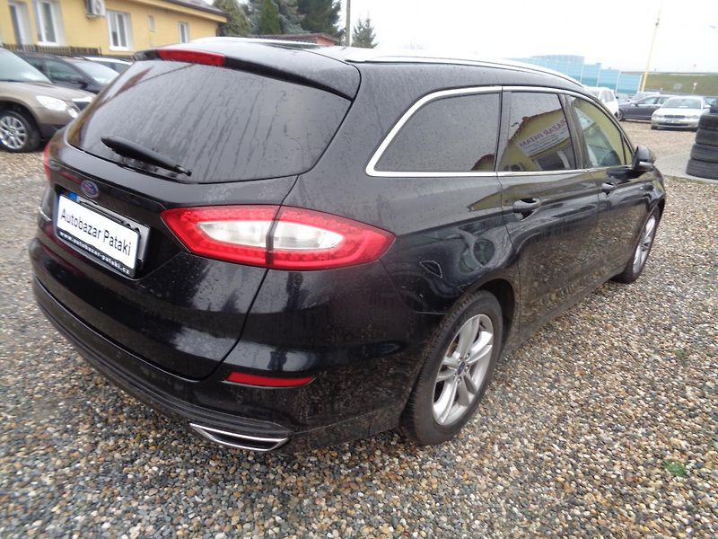 Ford Mondeo 2,0 - fotka 5 z 16