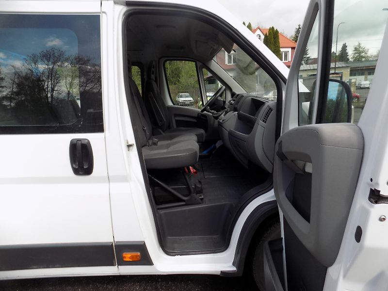 Peugeot Boxer (2011) 3,0 116KW 6MÍST L5H2 - fotka 23 z 33