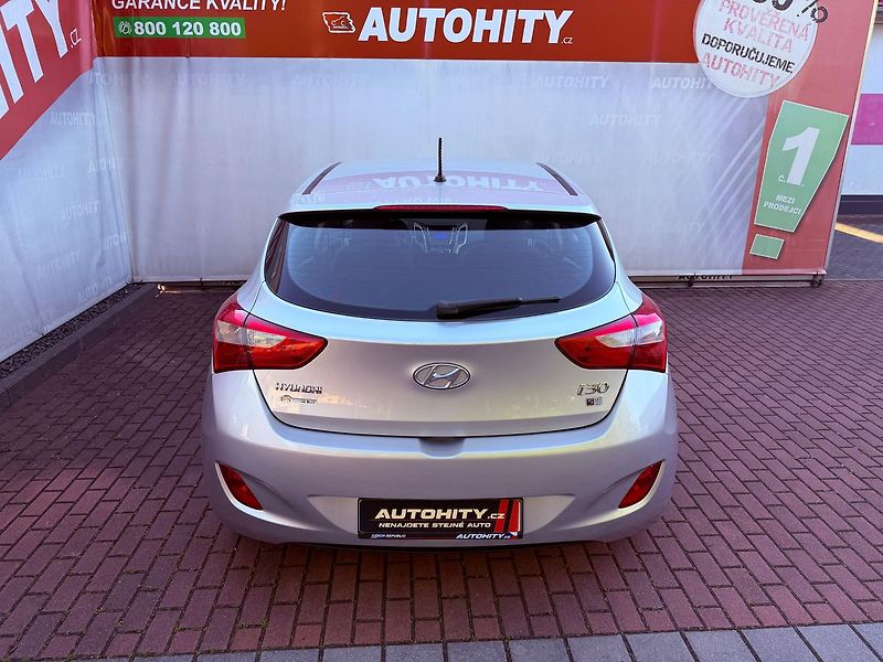 Hyundai i30 1.4 CVVT Trikolor, ČR - fotka 7 z 22