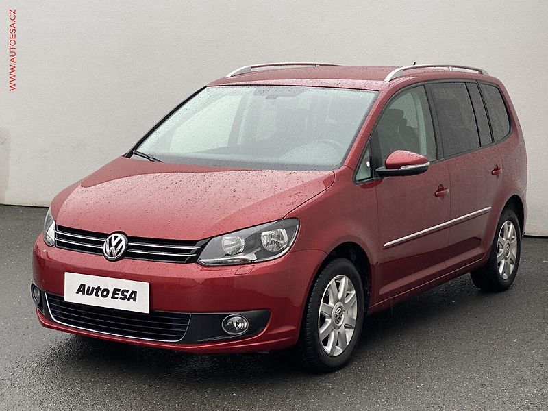 Volkswagen Touran (2011) 1.4 TSi, Highline, výhřev sed - fotka 3 z 17