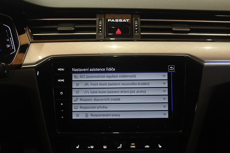 Volkswagen Passat (2023) 2.0TDI R-Line Paket Nez.Topení - fotka 35 z 41