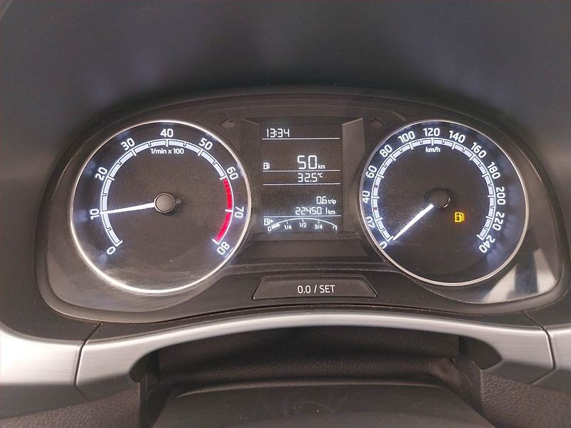 Škoda Fabia (2019) Ambition 1.0 TSI, Serv.kniha - fotka 11 z 21