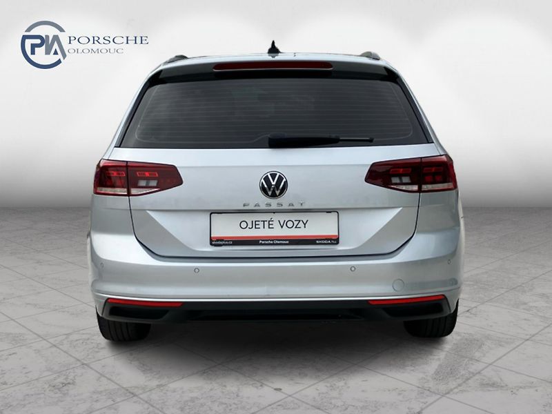 Volkswagen Passat 2.0 TDI 110 kW Business Premiu - fotka 7 z 30