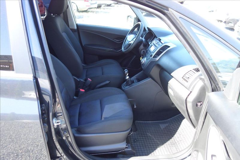 Hyundai ix20 1,4 CVVT, ČR, KLIMATIZACE. - fotka 10 z 30