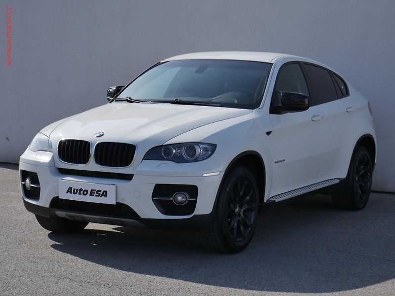 BMW X6 (2010) 3.0 D xDrive30d, AT - fotka 3 z 23