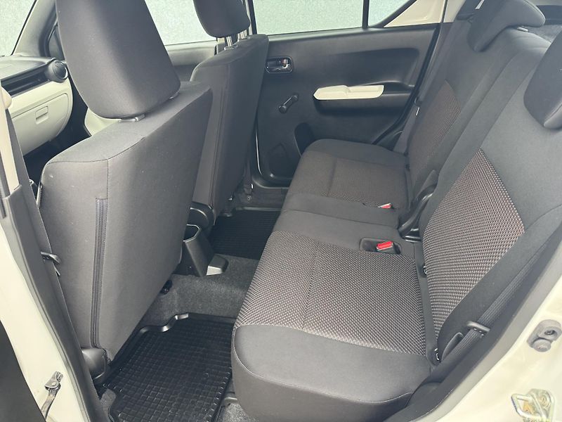 Suzuki Ignis 1,2DualJet 4x4 - fotka 9 z 15