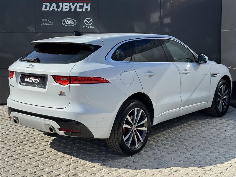 Jaguar F-Pace 3,0 30d V6 AWD S AT DPH - fotka 7 z 33