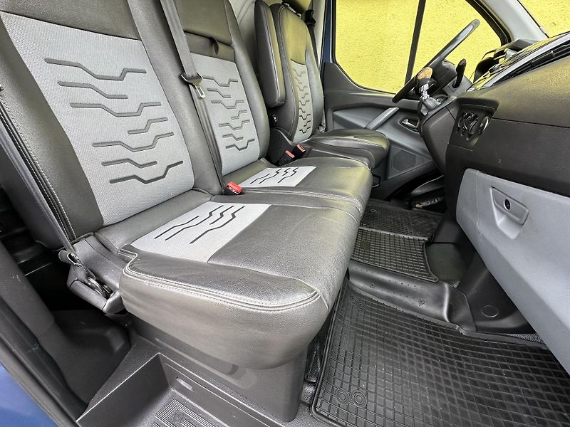 Ford Transit Custom (2014) SPORT 2.2/114Kw  *3.Místa *TZ* - fotka 26 z 41