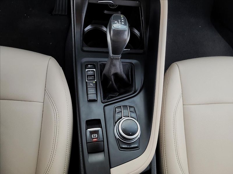 BMW X1 X-drive25e,4x4,M-sport,led - fotka 36 z 50