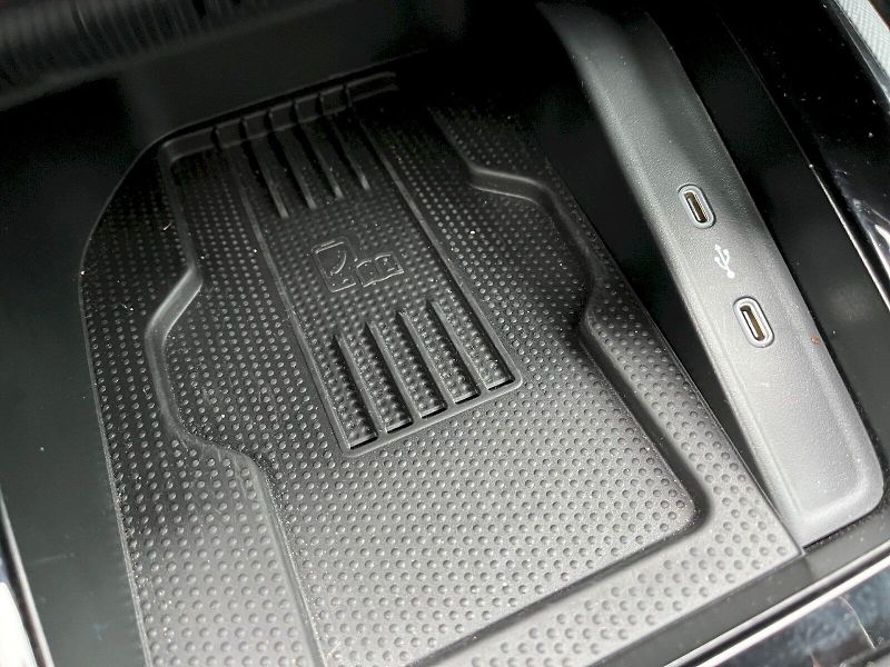 Škoda Kamiq (2024) Monte Carlo 1.5 TSI 110 kW - fotka 33 z 35