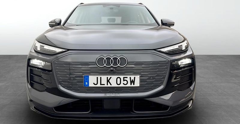 Audi Q6 e-tron Performance 360kam Tažné  - fotka 4 z 22