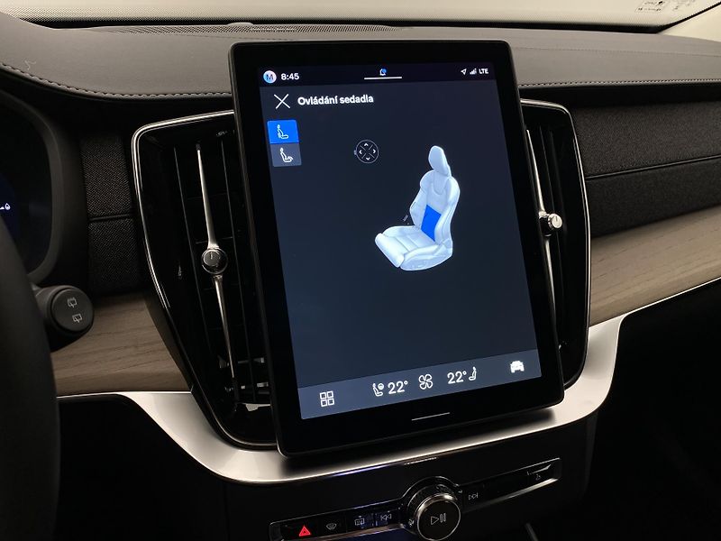 Volvo XC90 (2026) T8 AWD Plug-in BRIGHT PLUS 7m - fotka 68 z 72