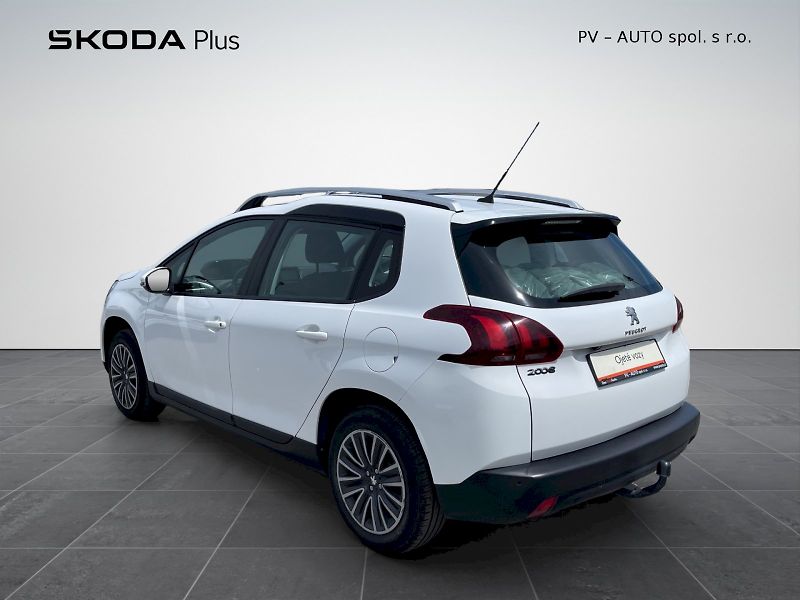 Peugeot 2008 (2018) 1.2i 60 kW PureTech Active - fotka 26 z 33