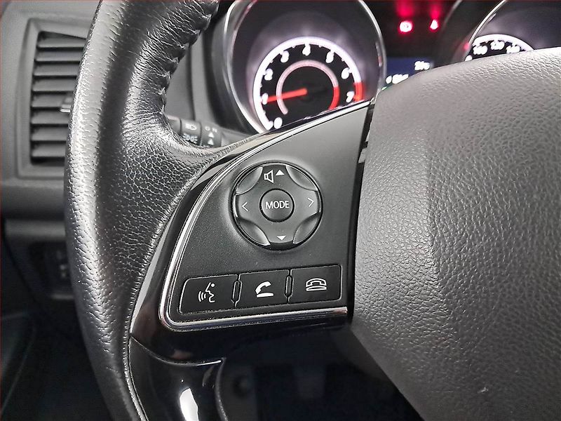 Mitsubishi ASX (2017) Instyle 1.6 MIVEC, Serv.kniha - fotka 17 z 19