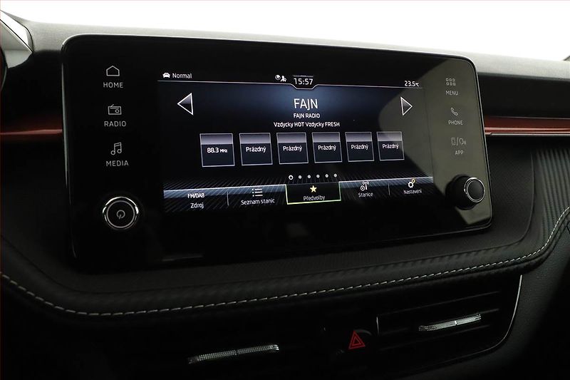 Škoda Fabia (2025) 1.0 TSI, MONTE CARLO, AUTOMAT - fotka 15 z 20