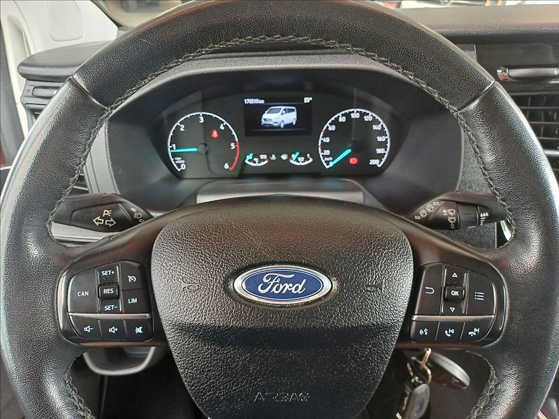 Ford Tourneo Custom 2,0 Titanium,1maj,po servisu - fotka 17 z 27
