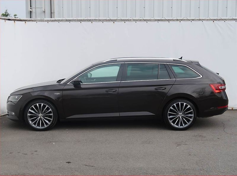 Škoda Superb (2018) Laurin&Klement 2.0 TDI, 4X4 - fotka 3 z 25