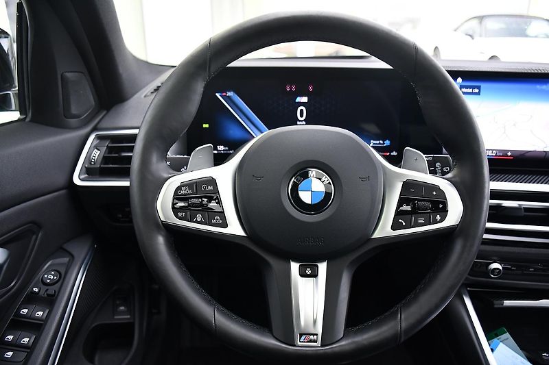 BMW Řada 3 320d xDrive MSPORT ČR 3LZÁRUKA - fotka 23 z 46