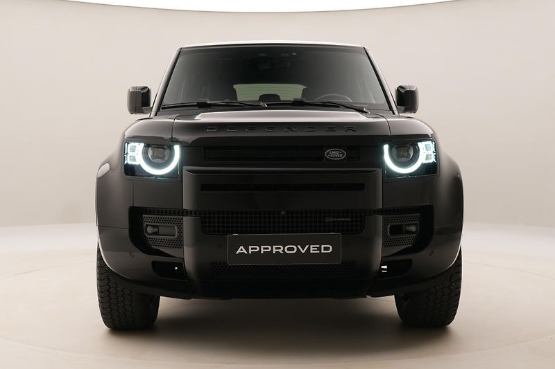 Land Rover Defender 110 D300 X-DYNAMIC SE AWD AUT  - fotka 15 z 46