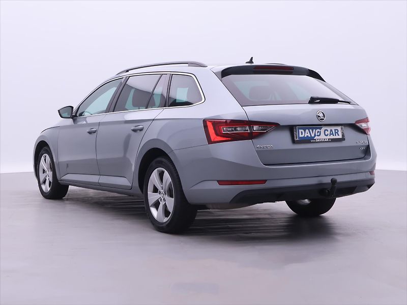 Škoda Superb 2,0 TDI 140kW DSG 4x4 CZ DPH - fotka 5 z 32