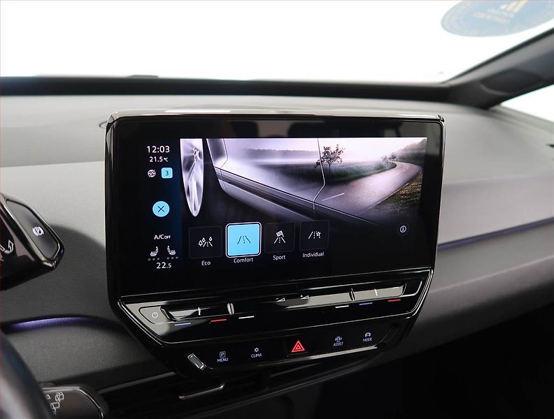 Volkswagen ID.3 (2020) Life Pro Perf. (62 kWh) - fotka 20 z 28