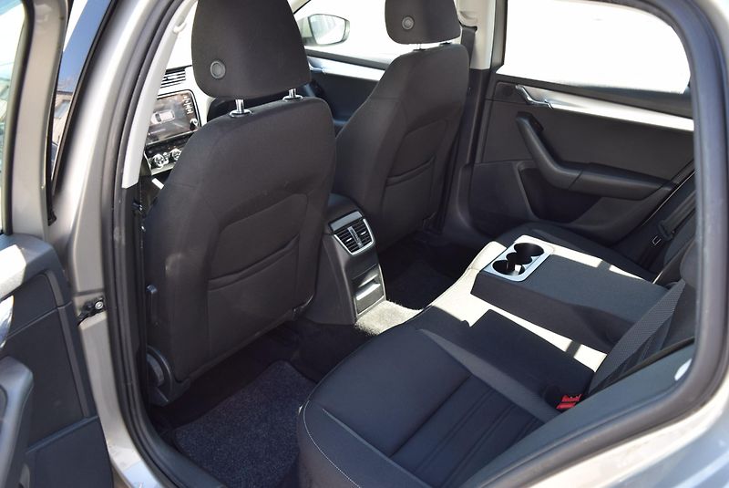 Škoda Octavia (2019) 1.5TSI 110kw AMBI VÝHŘEV NAVI - fotka 16 z 50