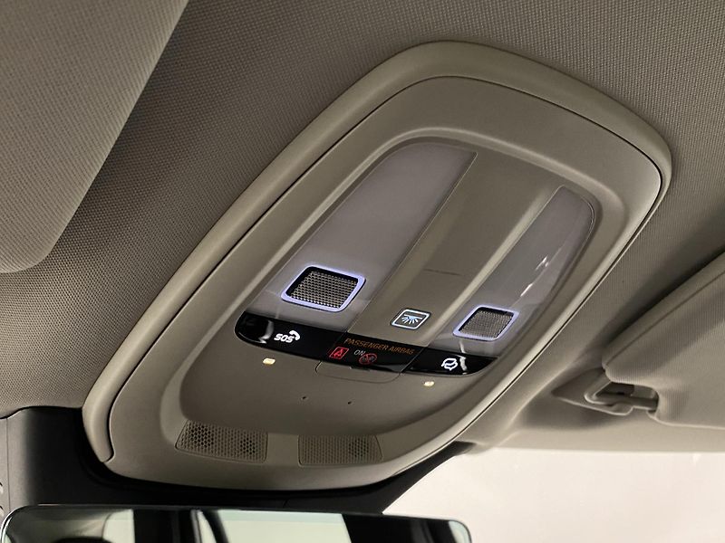 Volvo XC90 T8 AWD RECHARGE PLUS DARK CZ - fotka 32 z 73