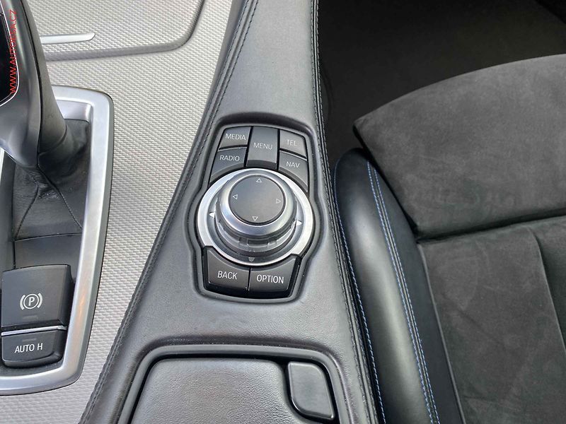 BMW Řada 6 (2014) 3.0 D 640d xDrive, ČR, M - fotka 13 z 23