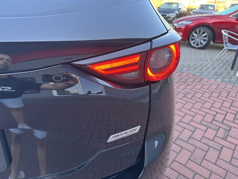 Mazda CX-5 (2018) 2.0 G-165 LED Navi Kamera Blis - fotka 39 z 45