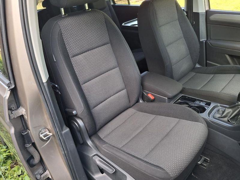 Volkswagen Touran 1.4TSI 7míst servisní historie - fotka 21 z 50