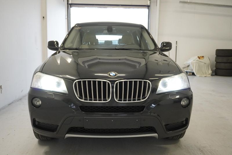 BMW X3 3,0 XDRIVE30D AUTOMAT - fotka 2 z 27