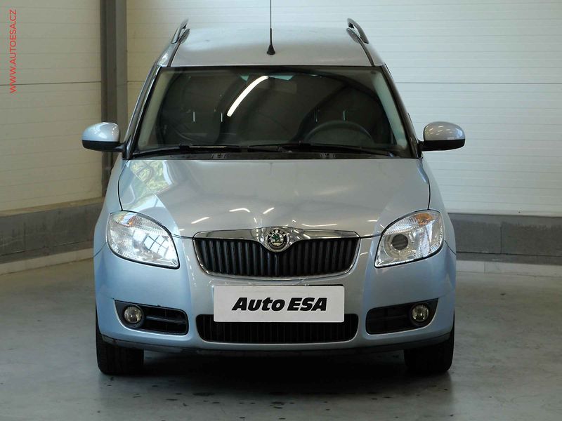 Škoda Roomster (2010) 1.4TSI, 1.maj,ČR, AC, park - fotka 2 z 17