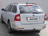 Škoda Octavia (2010) 1.6TDi, AAC, tempo - náhled 6