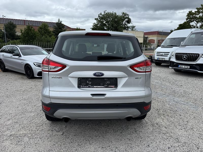 Ford Kuga (2014) 1.6 134 kw, 4x4, Bohatá výbava - fotka 7 z 31