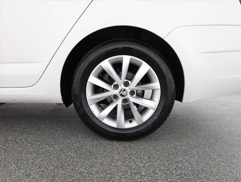 Škoda Octavia (2018) Style 1.6 TDI, Tempomat - fotka 20 z 20