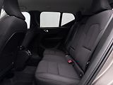 Volvo XC40 B4 MOMENTUM AUT  - náhled 6