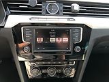 Volkswagen Passat Variant 2.0 TDi 4-Motion HIGHL - náhled 19