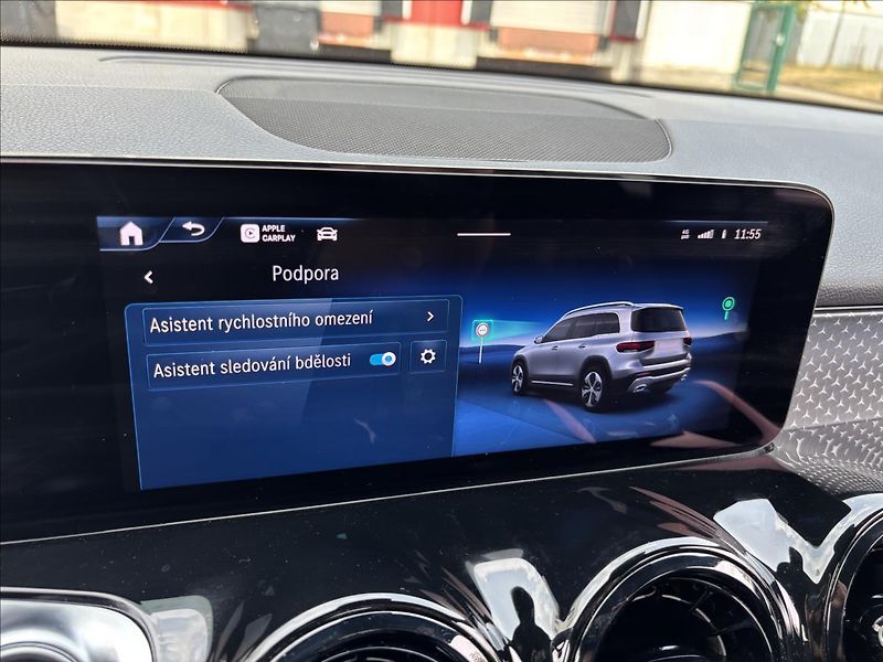 Mercedes-Benz GLB 2,0 200d 110kW 4Matic DCT - fotka 37 z 52