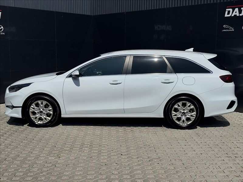Kia Ceed 1,6 CRDI 100kW Exclusive ČR DP - fotka 5 z 30
